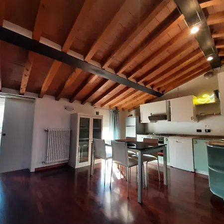 Sui Tetti Di Apartment *