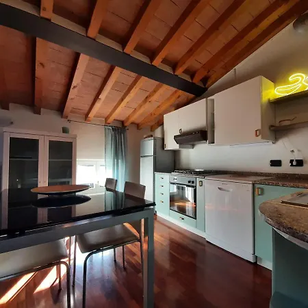 Sui Tetti Di Parma